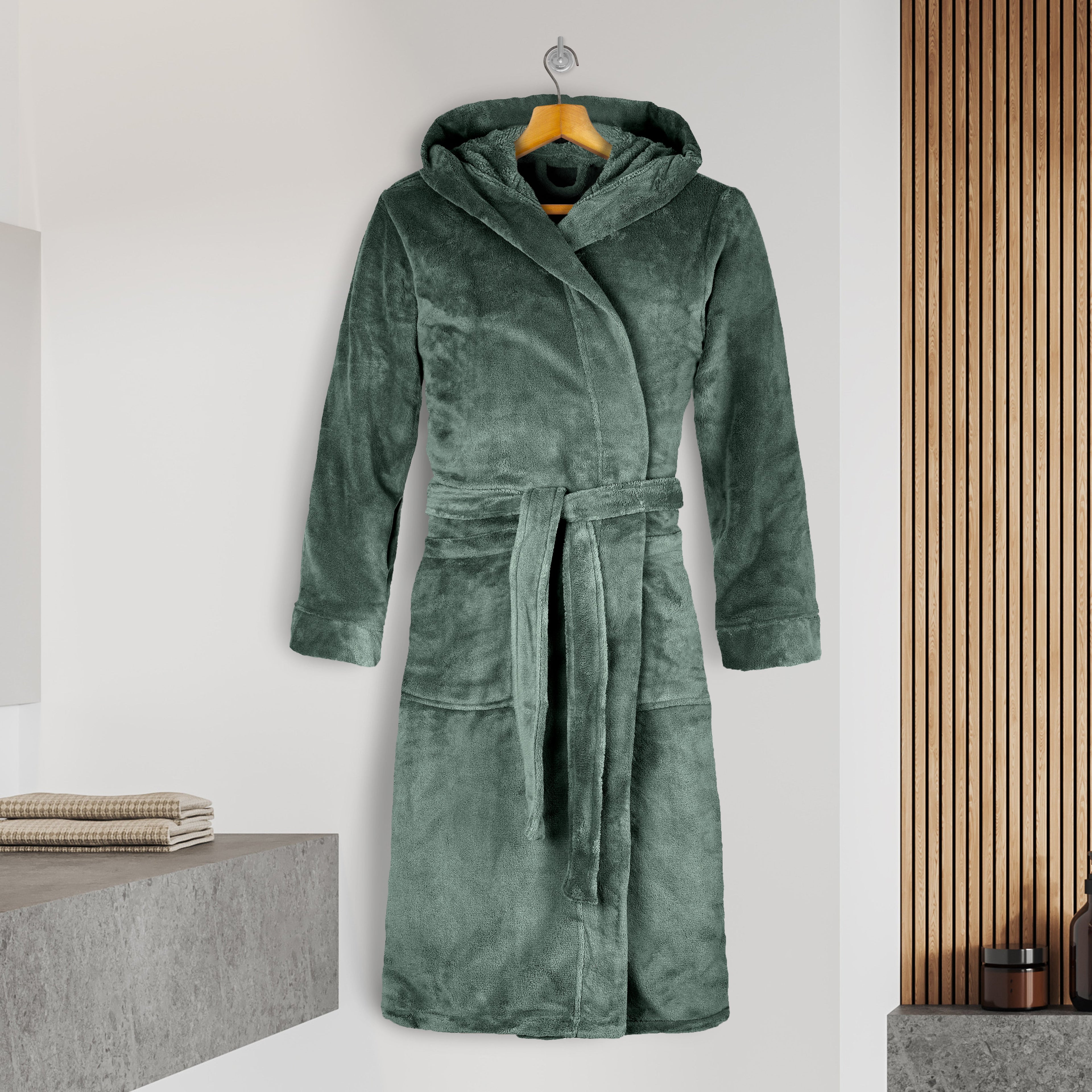 Men Hooded Velvet Fleece Long Bathrobe